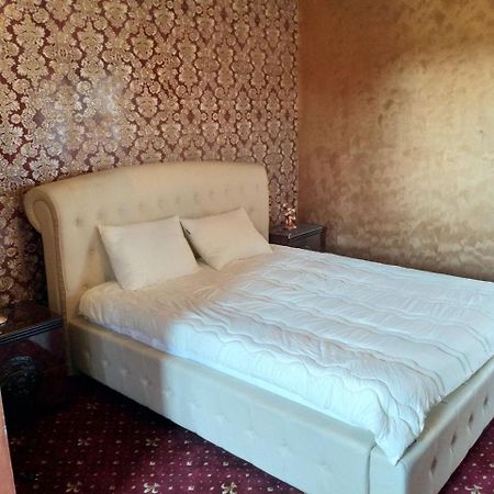 Liberty Junior Apartment Fagaras Luaran gambar