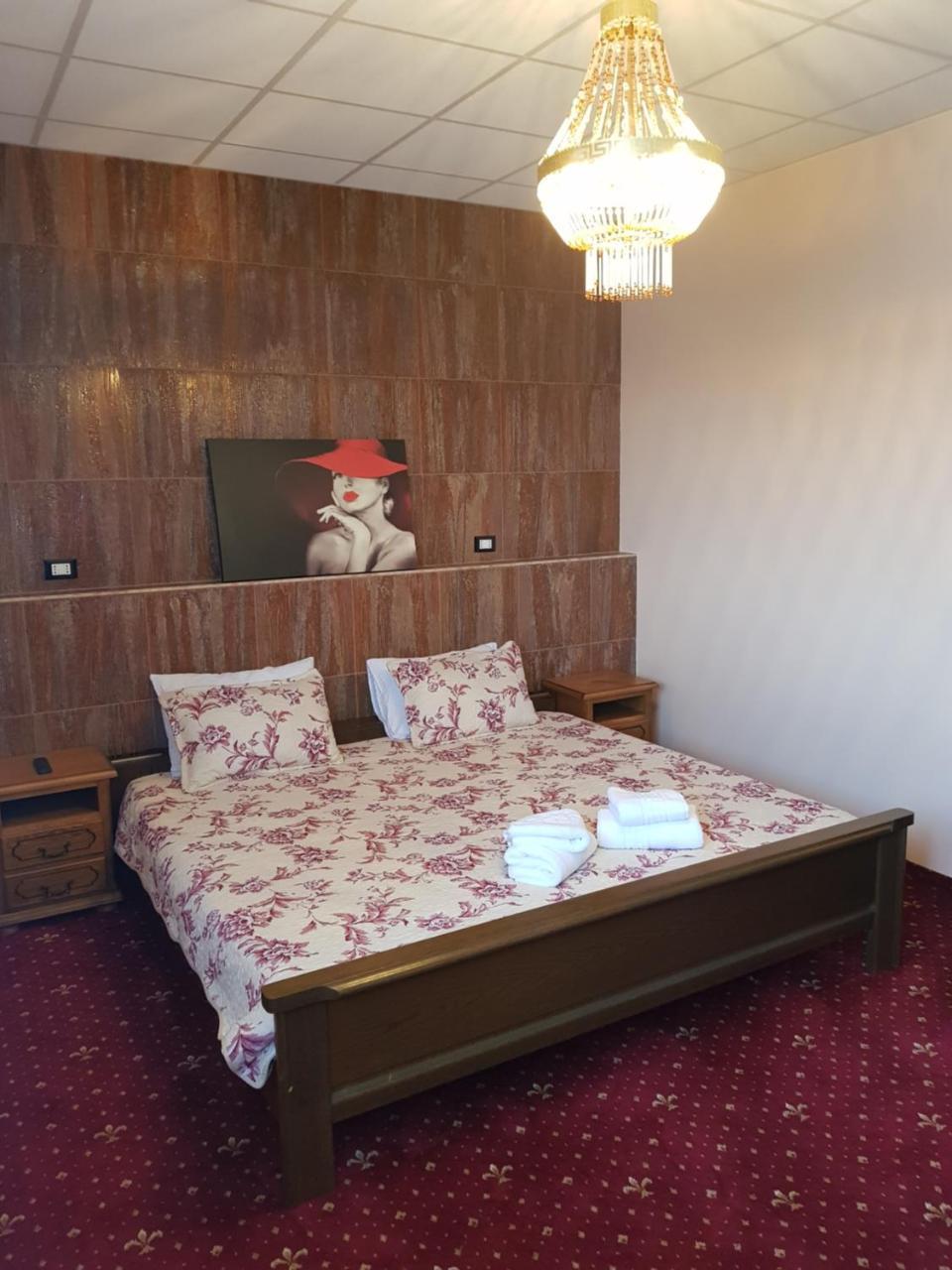 Liberty Junior Apartment Fagaras Luaran gambar