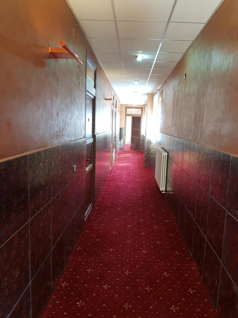 Liberty Junior Apartment Fagaras Luaran gambar